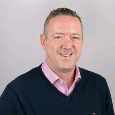Simon R