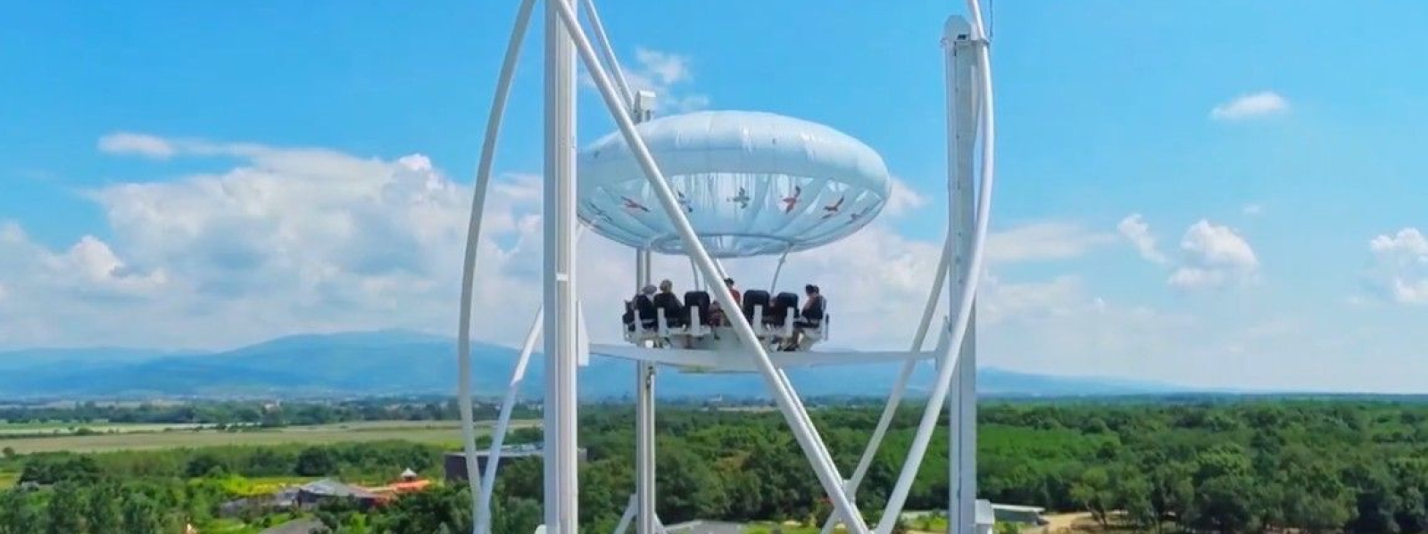 Le Cloud - A World Above